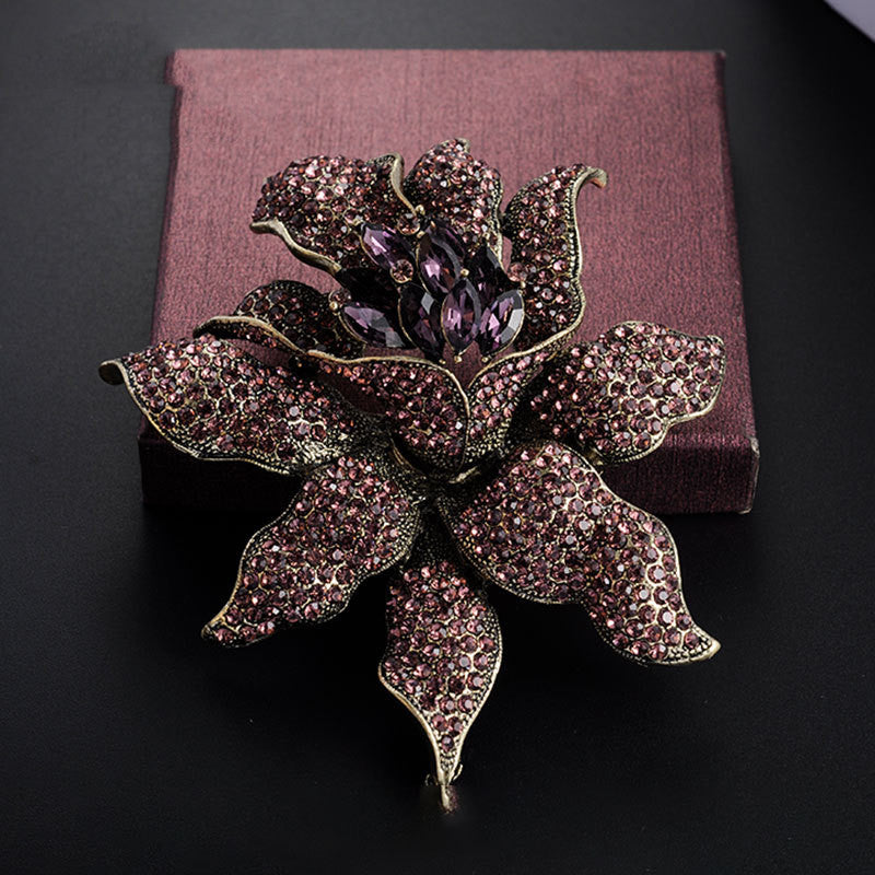 Spilla fiore invernale