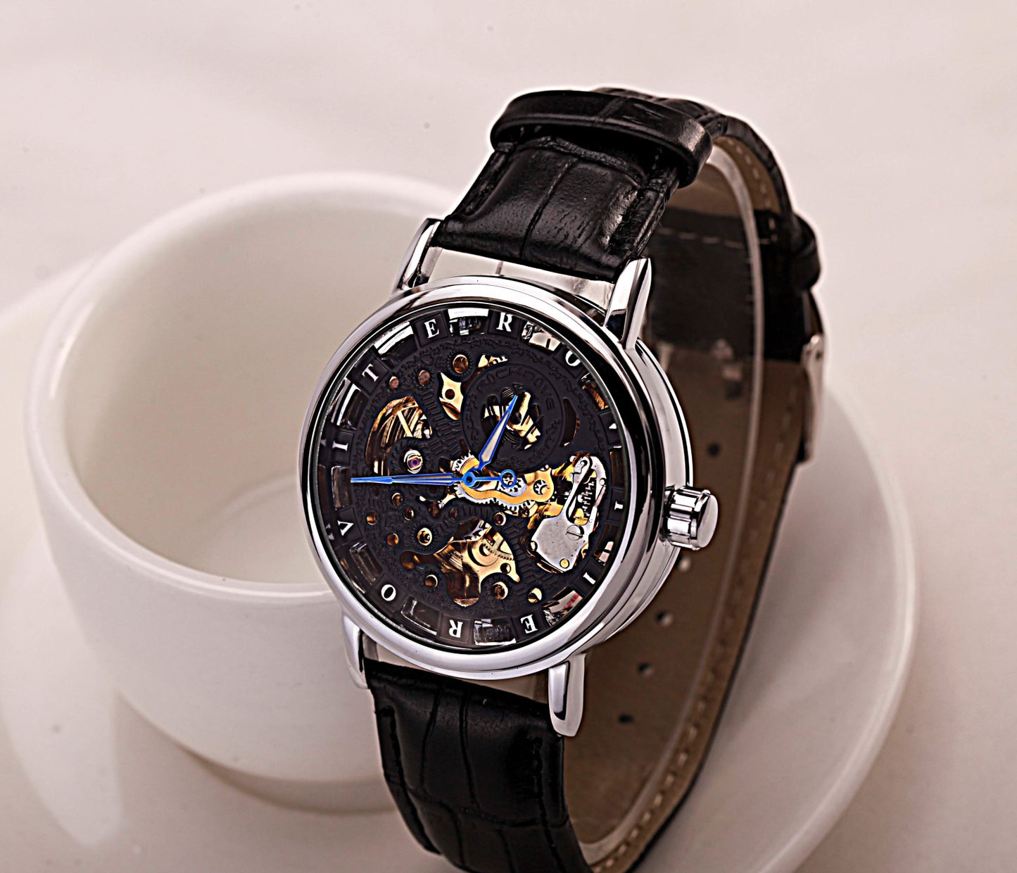 Orologio meccanico pelle automatico
