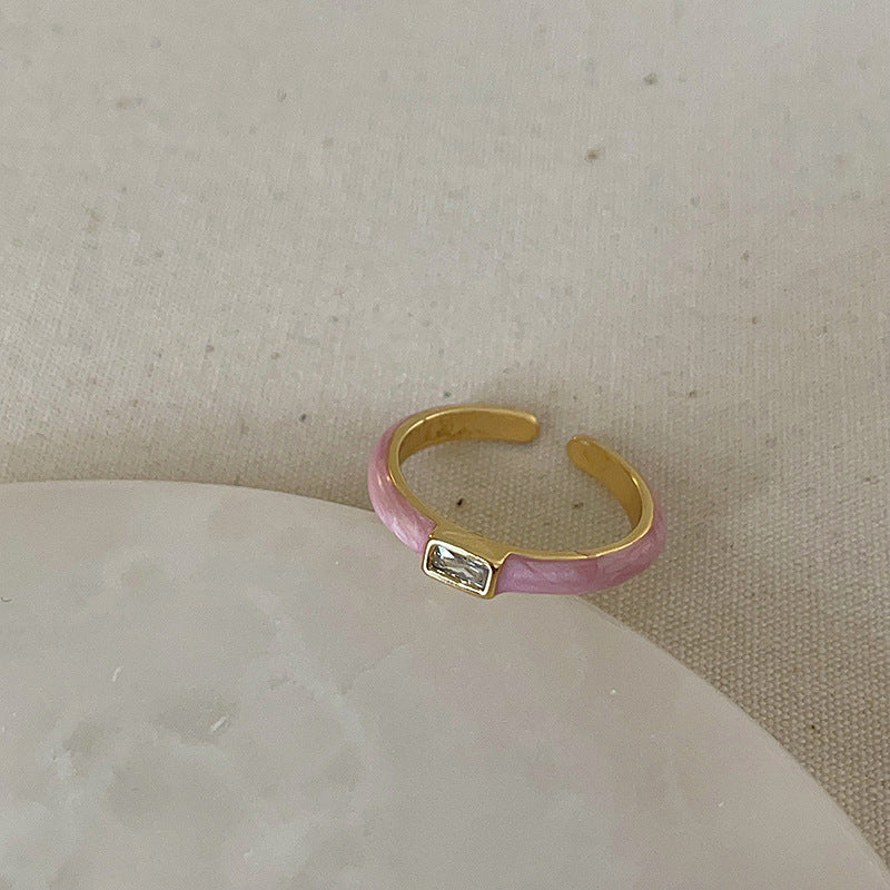 Anello farfalla e fiore viola