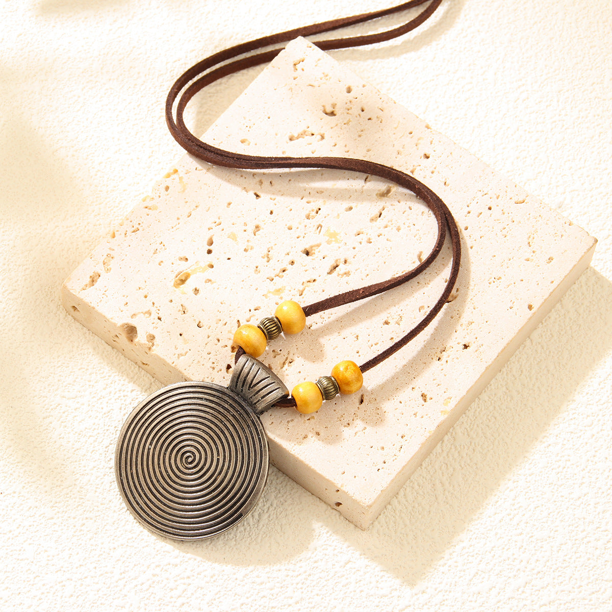 Collana Pelle Etnica
