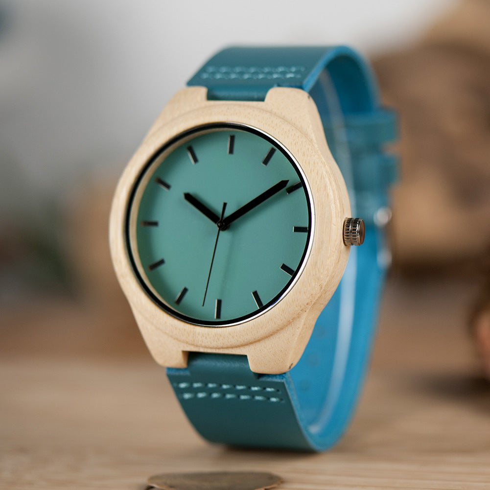 Orologio in legno con lancette