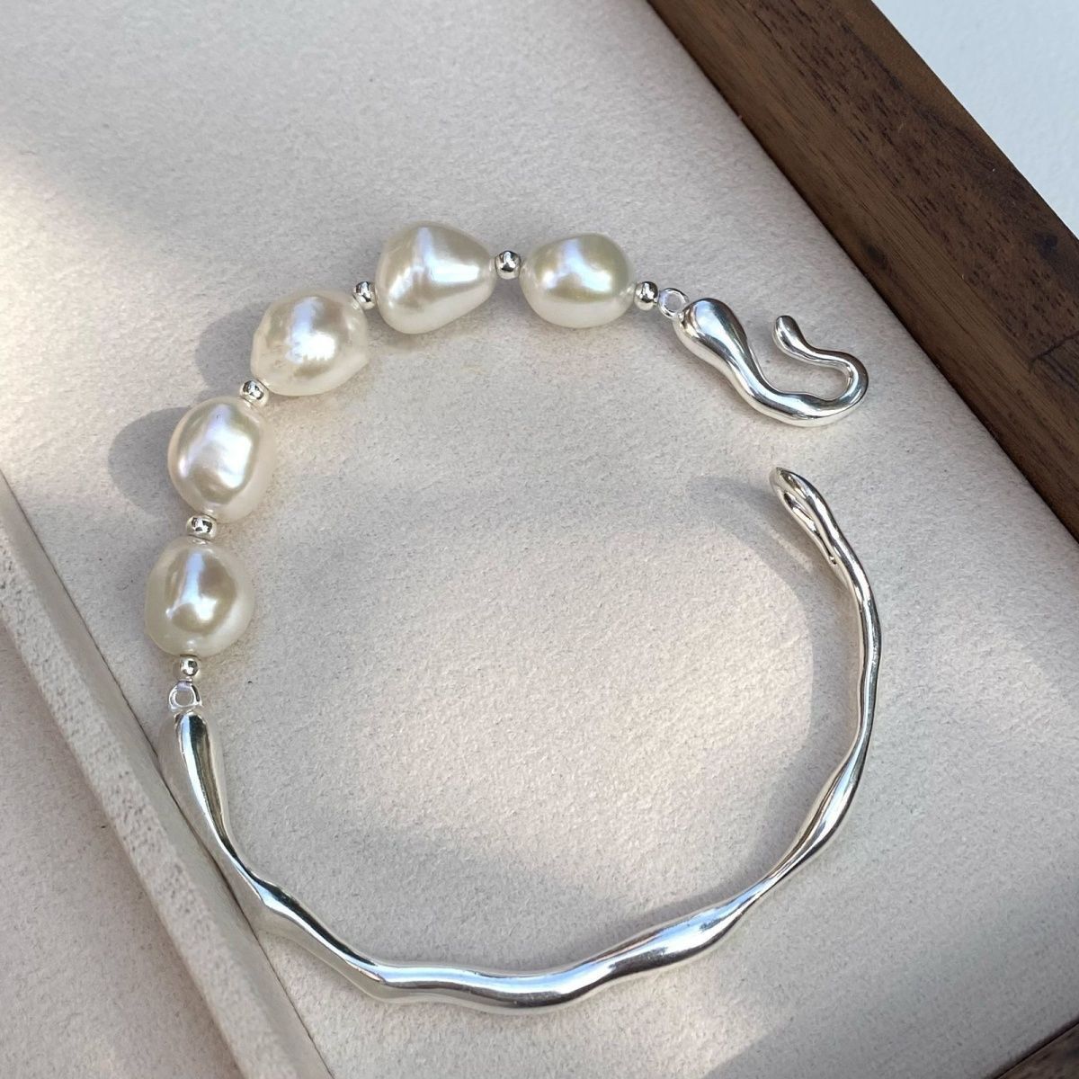 Bracciale perle d'acqua dolce irregolari
