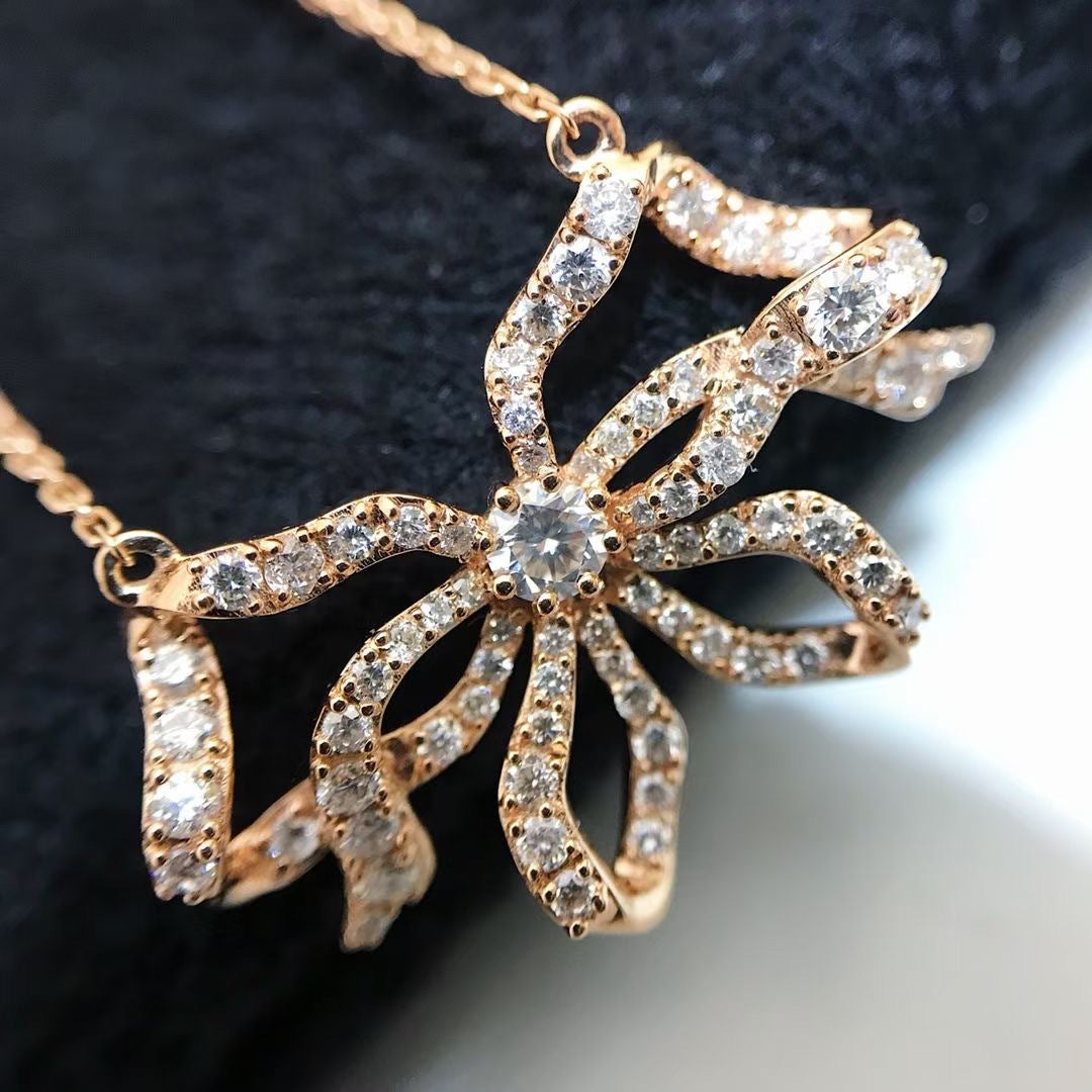 Collana fiocco con gemme