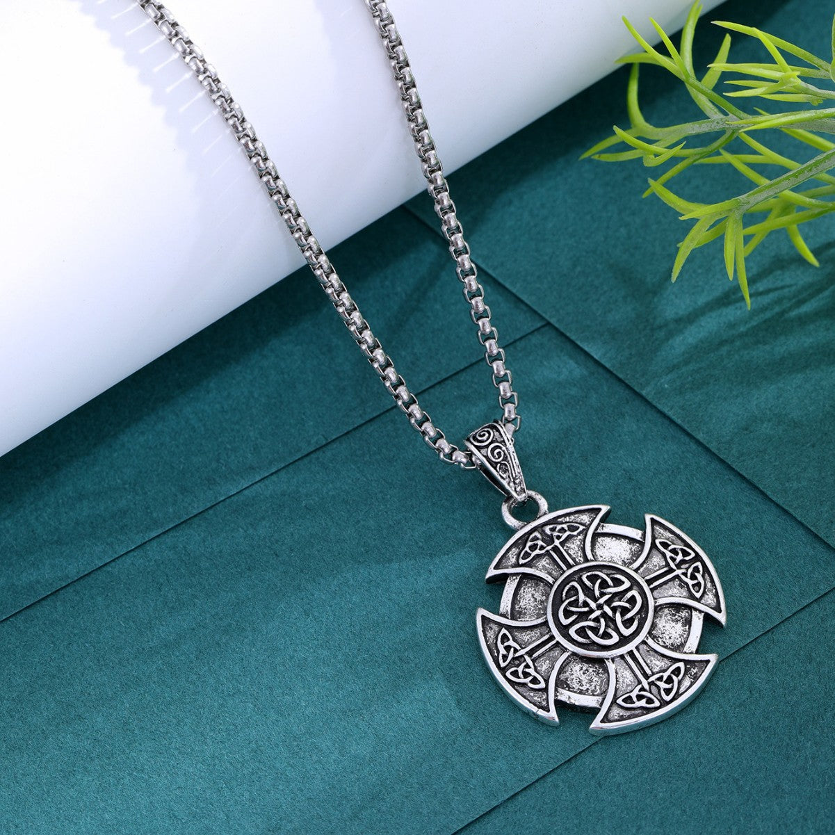 Collana bussola vichingo