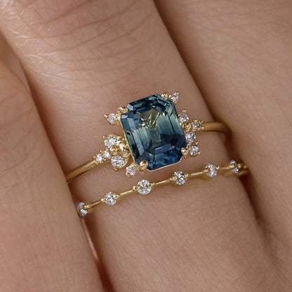 Anello zircone blu scuro