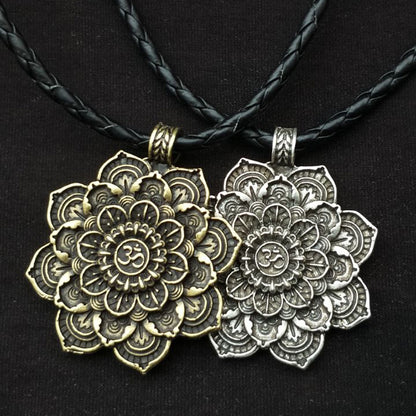 Collana mandala fiore reversibile