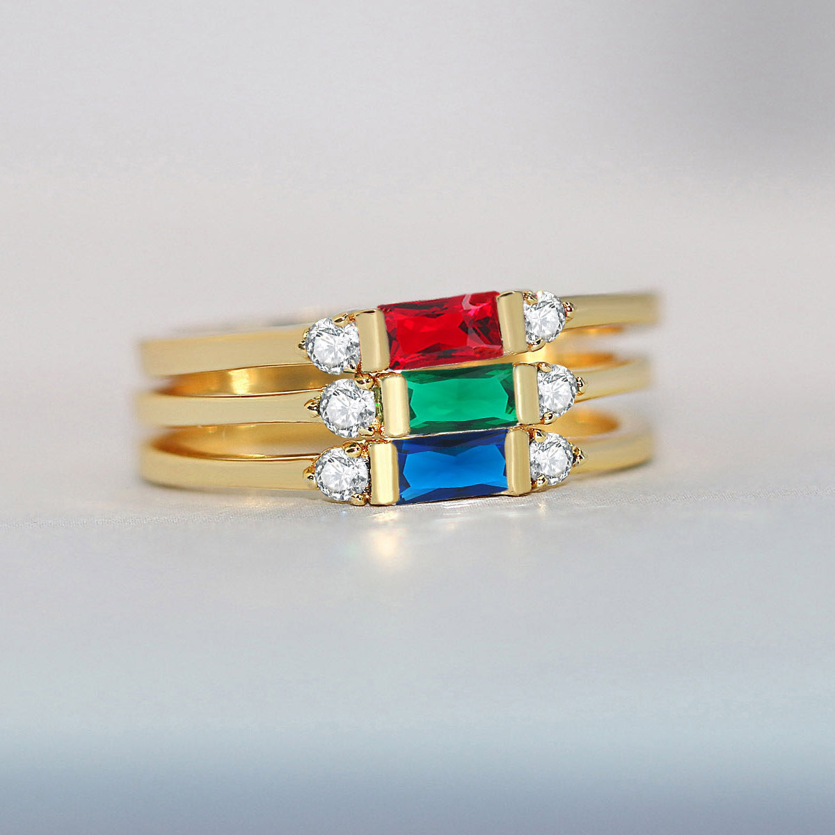 Anello fidanzamento geometrico
