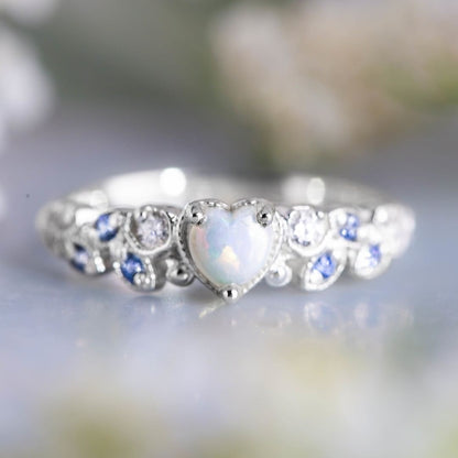 Anello cuore opale a forma di pesca