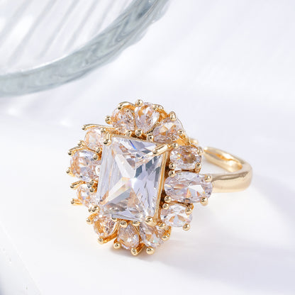 Anello quadrato zircone intarsiato rame