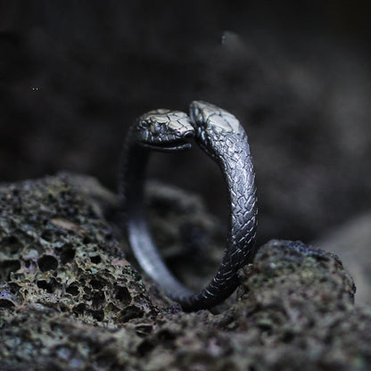 Anello Doppio Serpente Gotico