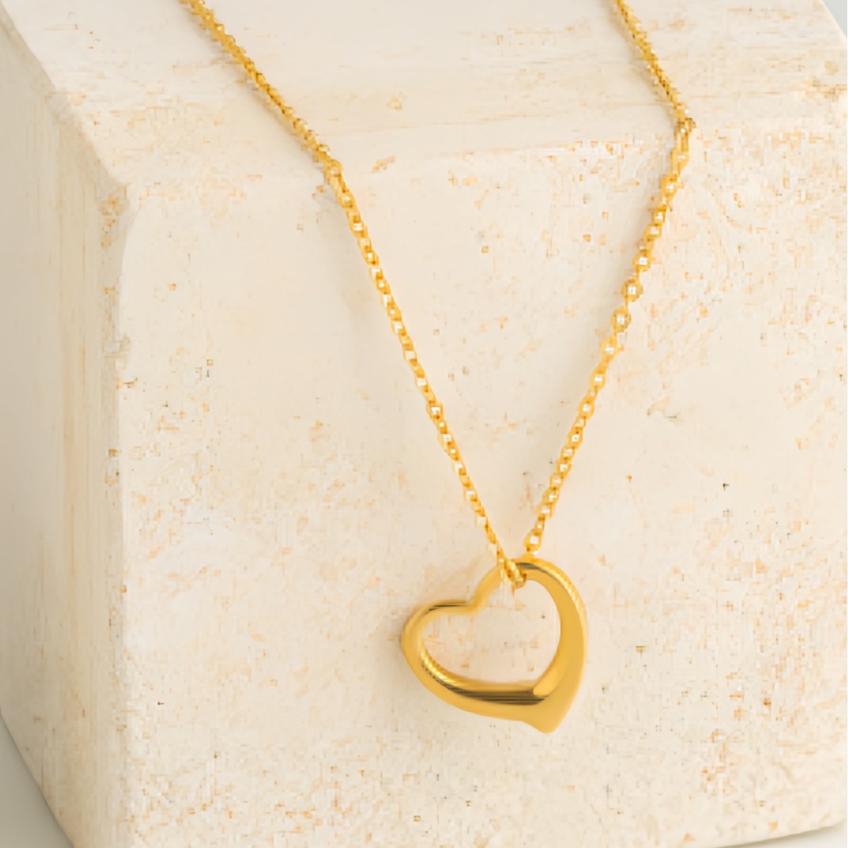 Collana cuore traforato da donna