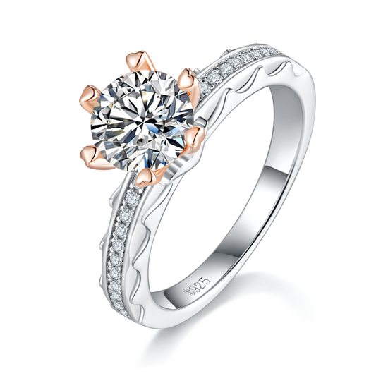 Anello moissanite rotondo montatura cuore