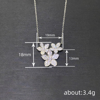 Collana floreale pastorale