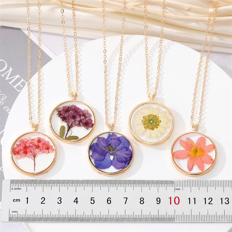 Collana fiori secchi rotondi