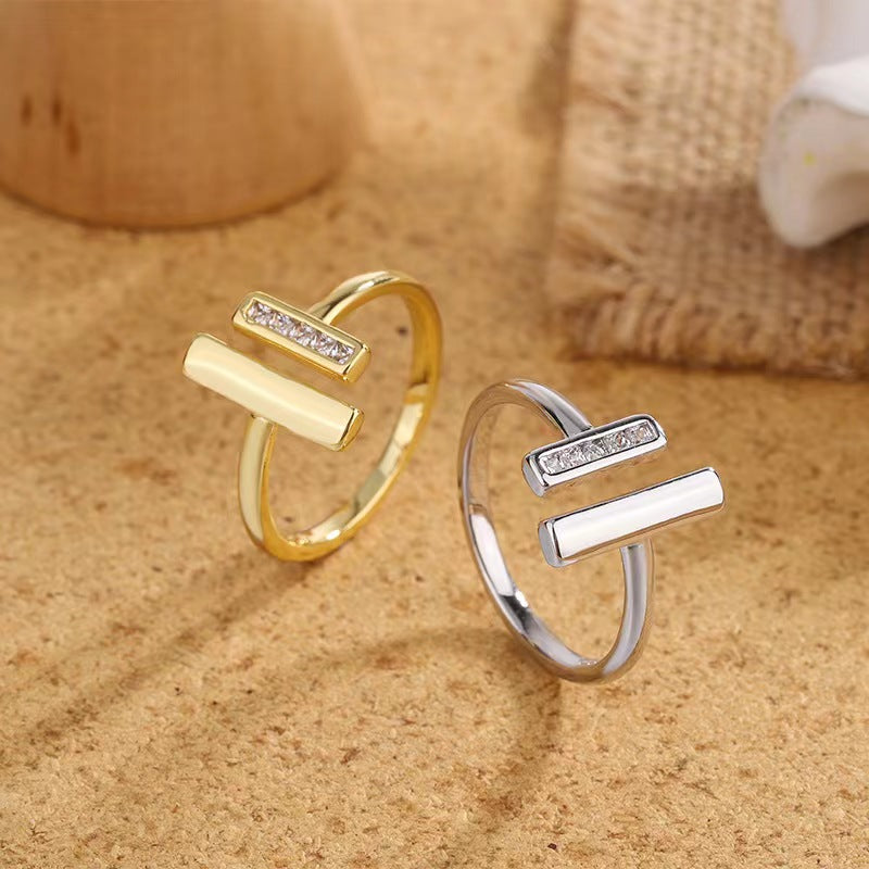 Anello doppia T minimalista