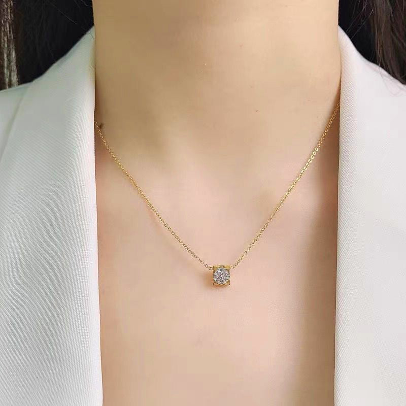 Collana solitario diamante