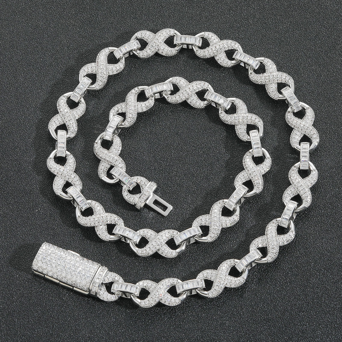 Collana catena cubana lunghezza clavicola
