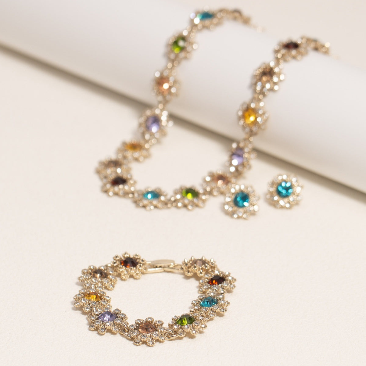 Set collana, orecchini e bracciale strass