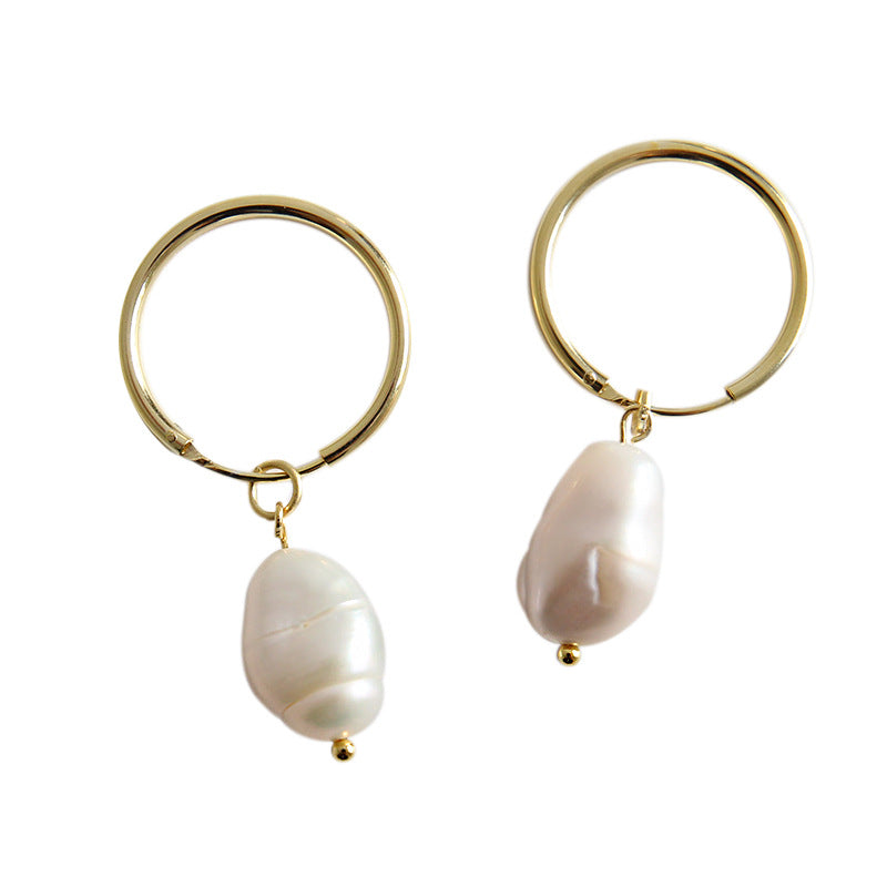 Orecchini cerchio con perla barocca