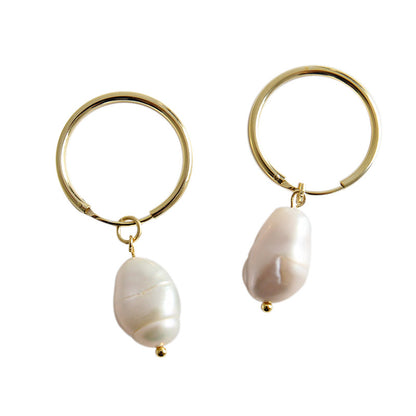 Orecchini cerchio con perla barocca