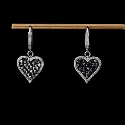Orecchini cuore con strass incastonati