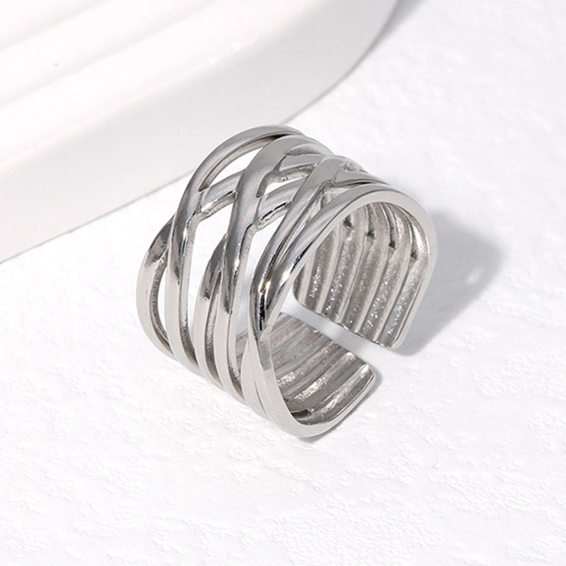 Anello geometrico titanio lineare