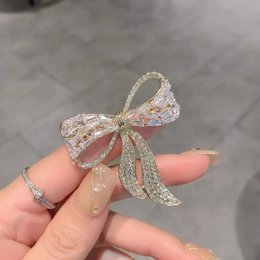 Spilla fiocco strass coreana