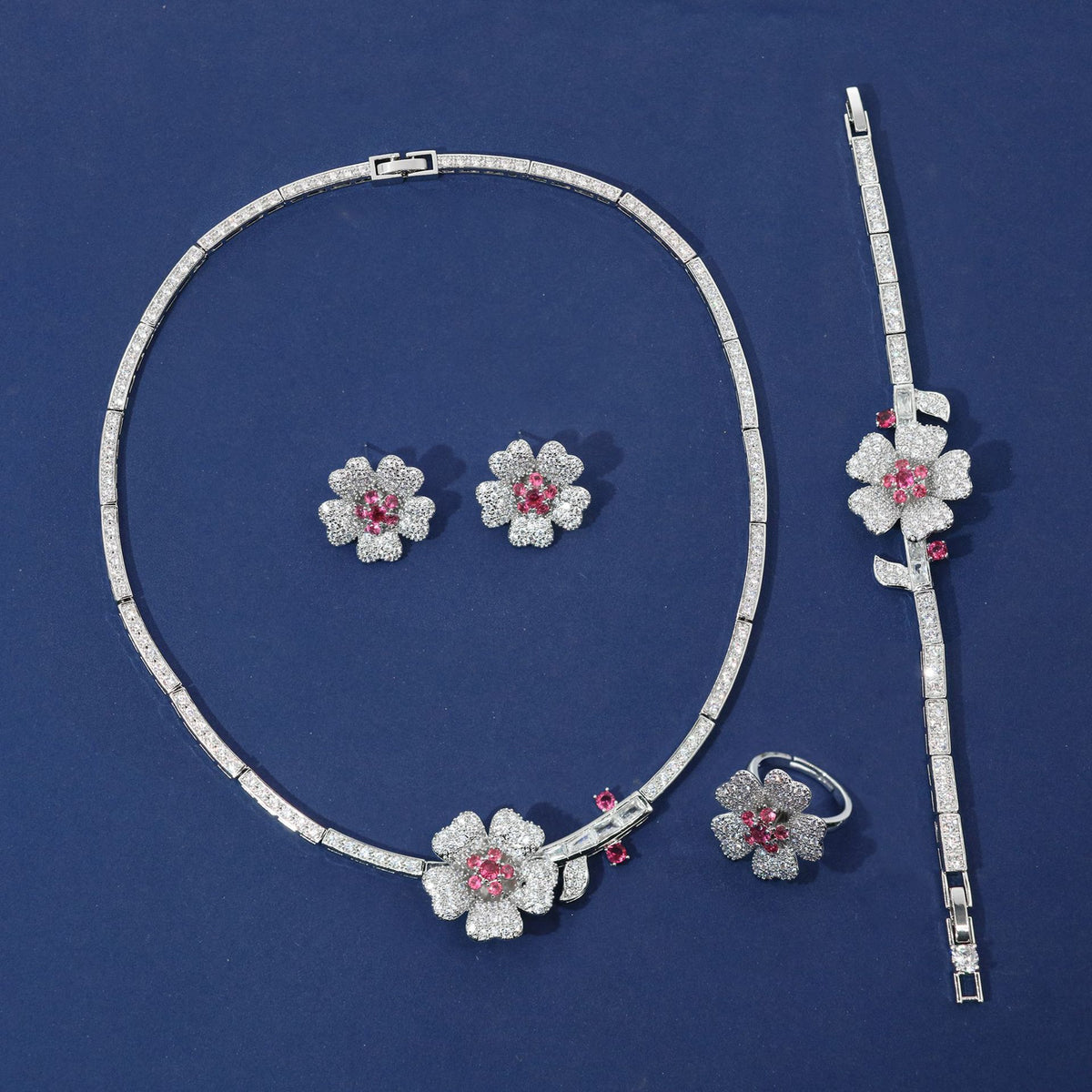 Collana fiore con zirconi
