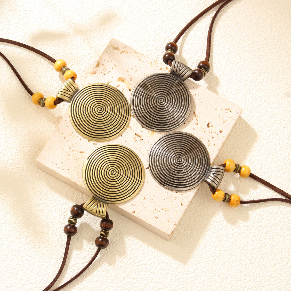 Collana Pelle Etnica