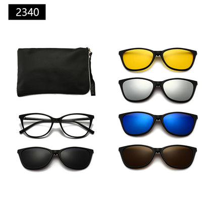 Occhiali da sole con astuccio