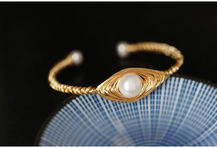Bracciale perla barocca con filo avvolto