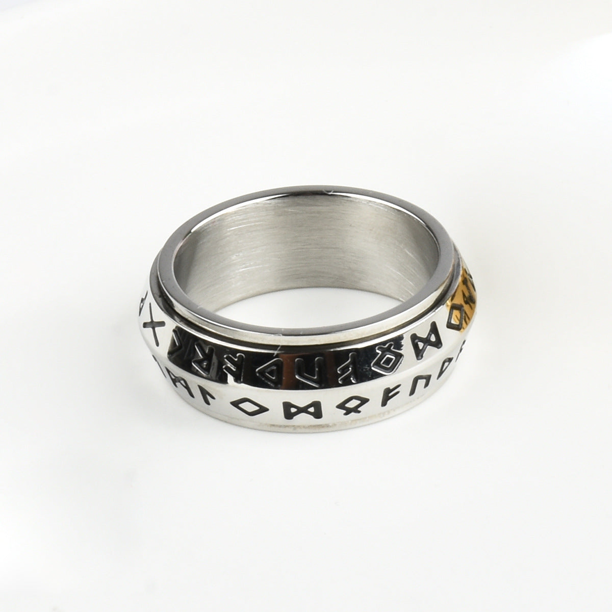 Anello vichingo rune