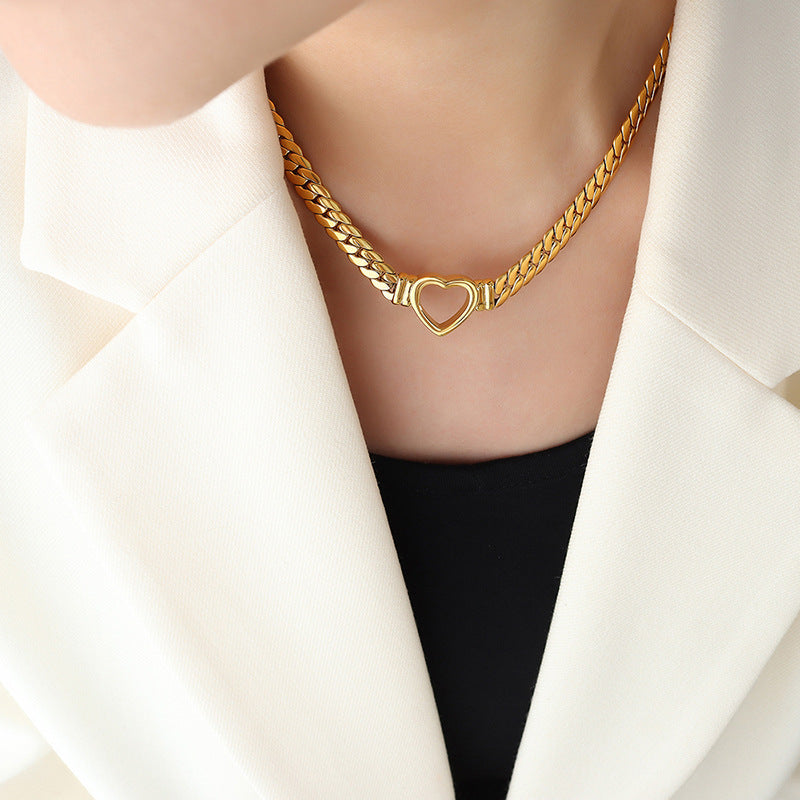 Collana Cuore Minimalista Traforata
