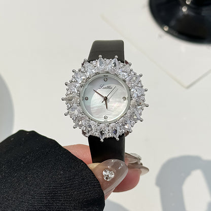 Orologio da donna con diamanti