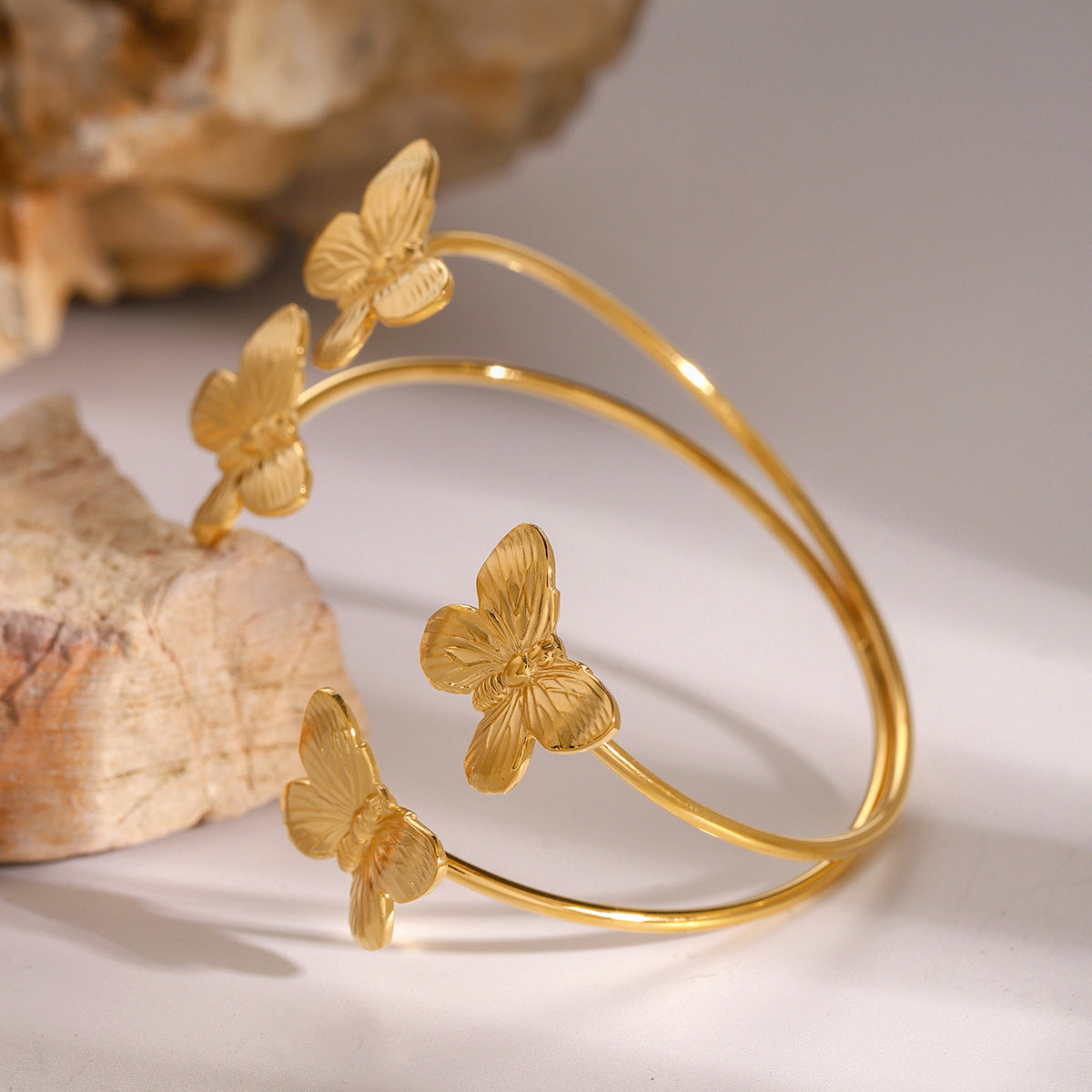 Bracciale farfalla con apertura