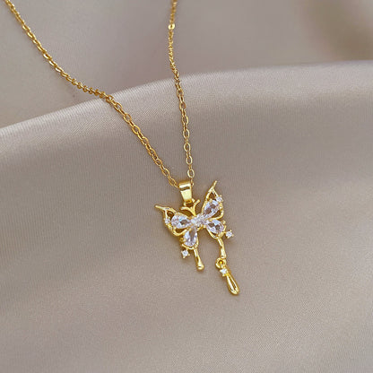 Collana farfalla pendente a goccia
