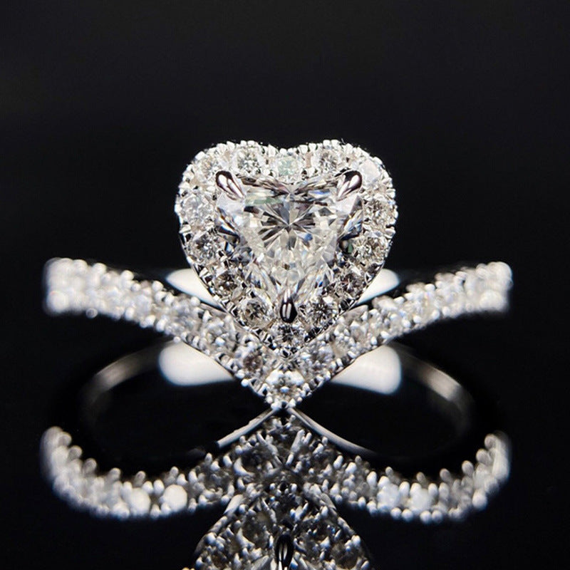 Anello cuore zircone a V da donna