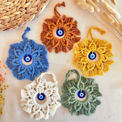 Charm occhio intrecciato