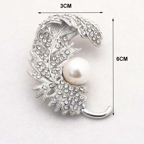 Spilla piuma con strass