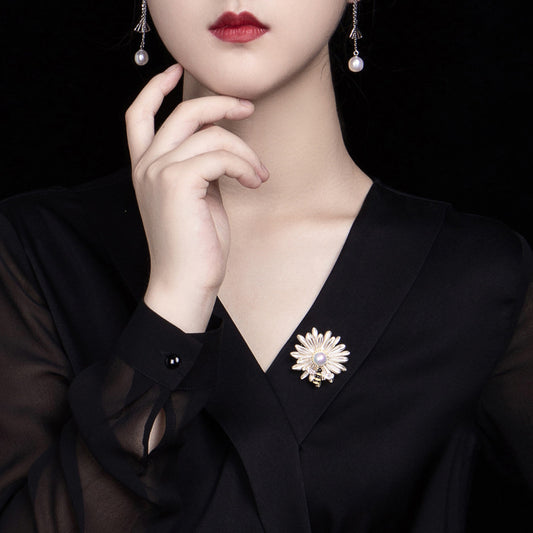 Spilla corsage fiore api