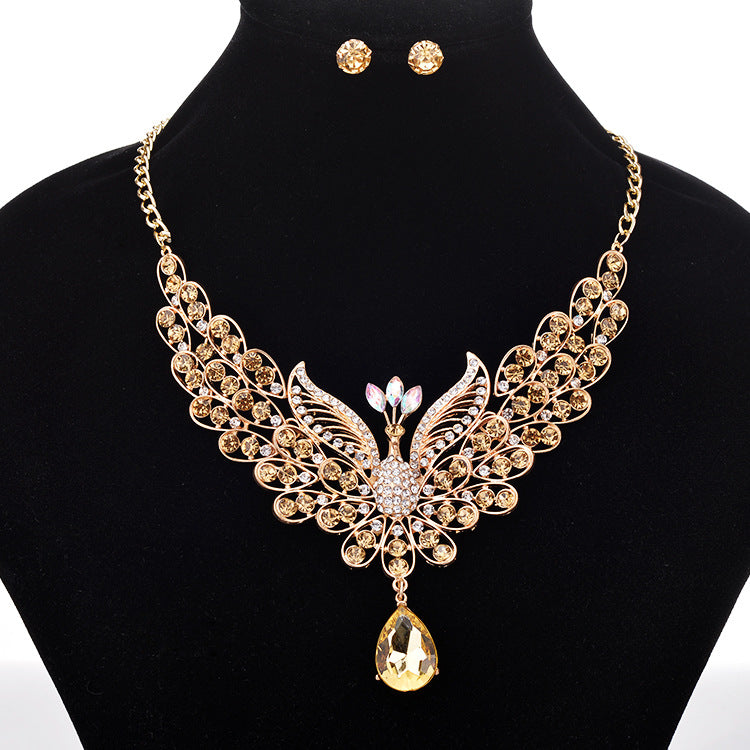Collana con ciondoli a goccia