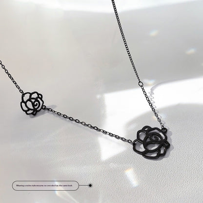 Collana camelia choker
