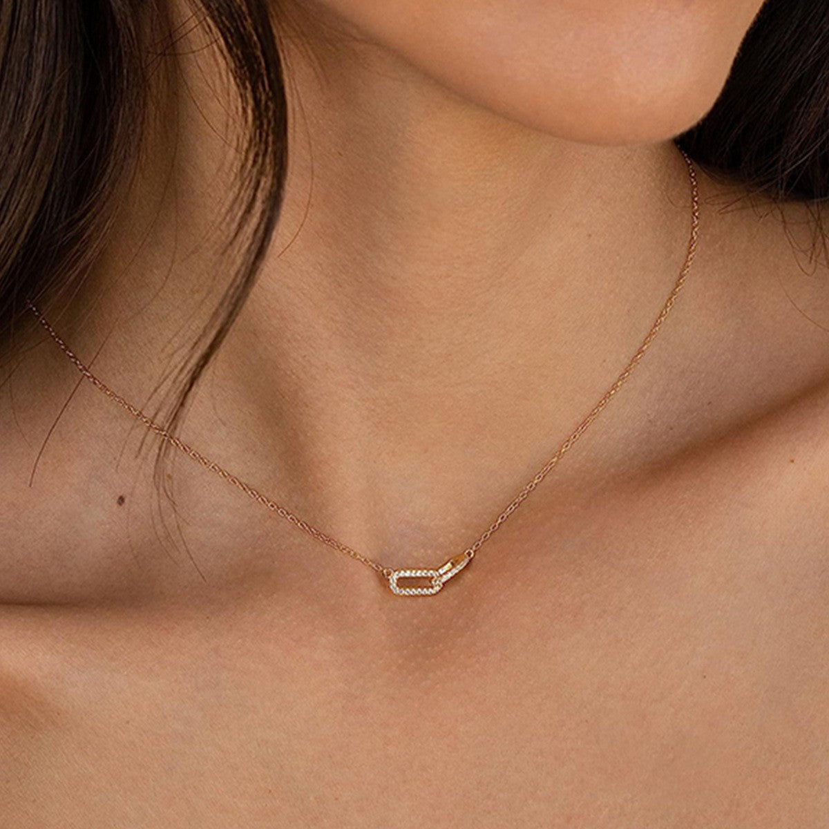 Collana con maglie intrecciate