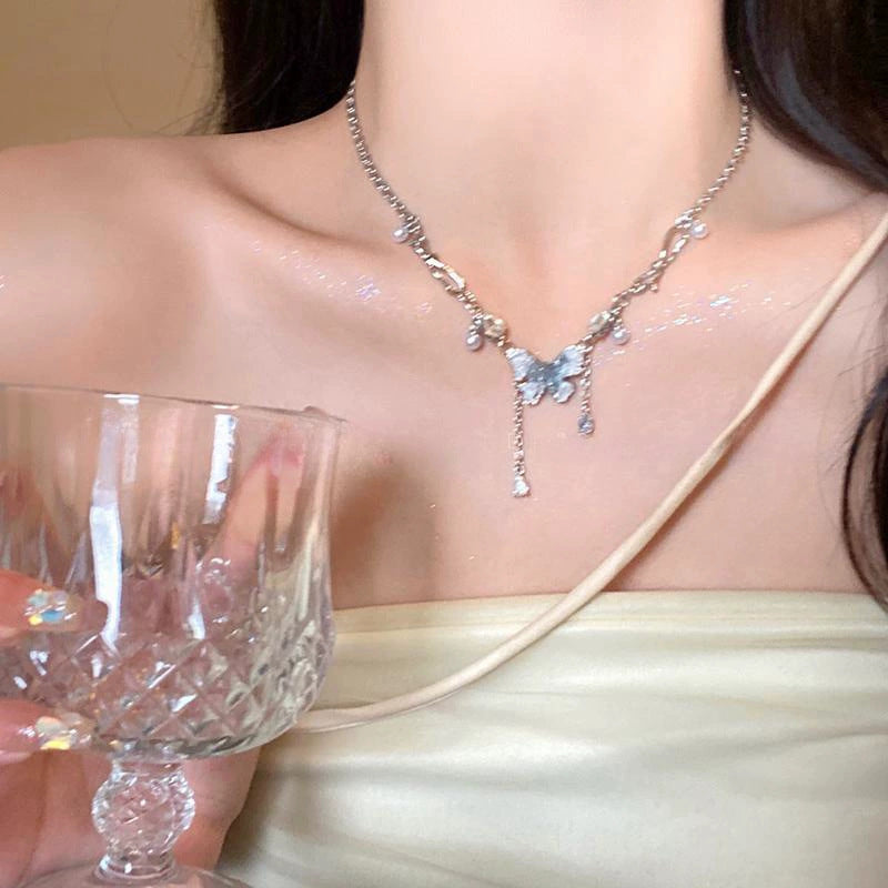 Collana corta di design