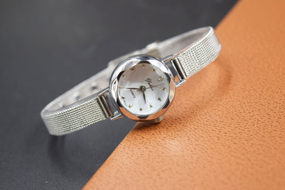 Orologio cinturino a maglia quadrante piccolo