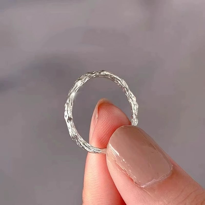Anello donna aperto texturizzato