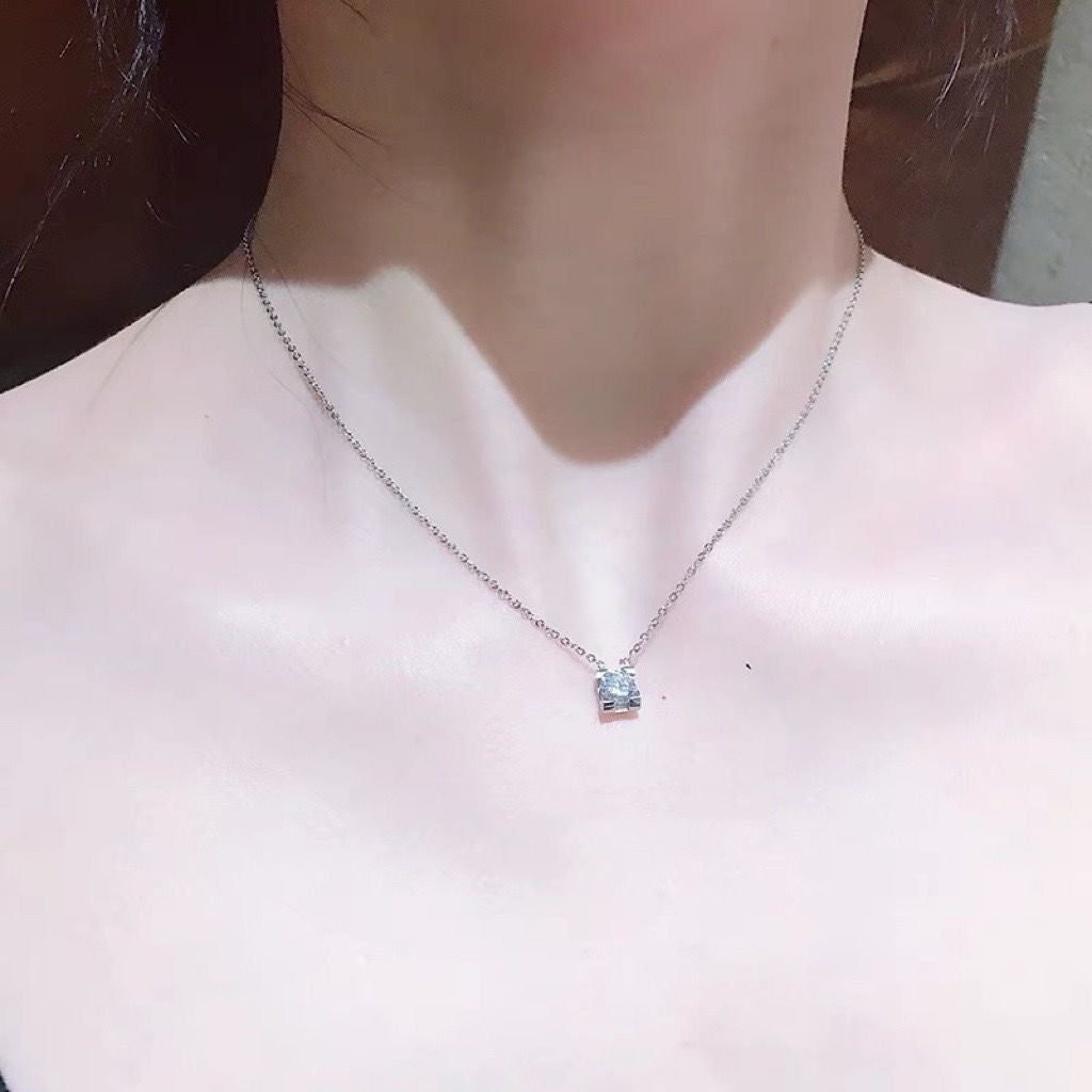 Collana solitario diamante