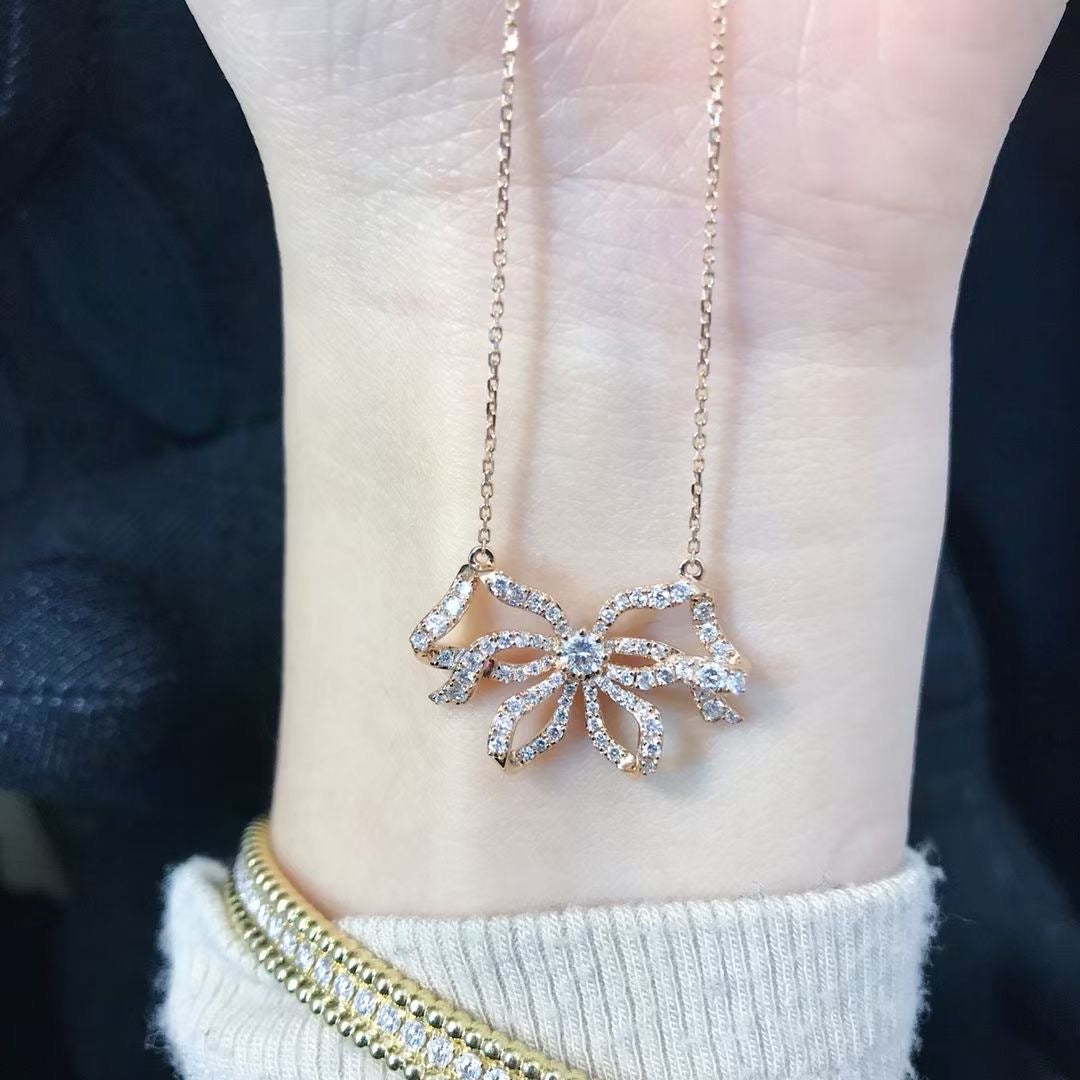 Collana fiocco con gemme