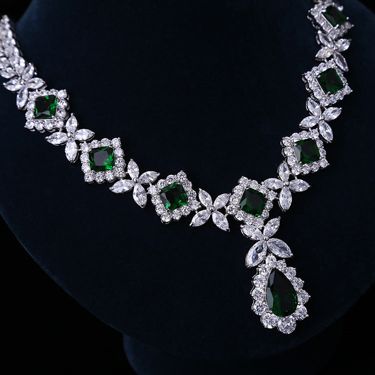 Set gioielli goccia di zircone