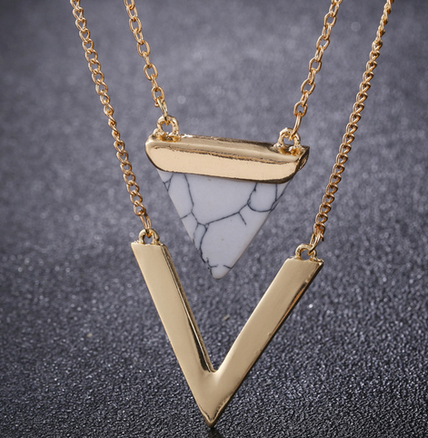 Collana in marmo a triangoli